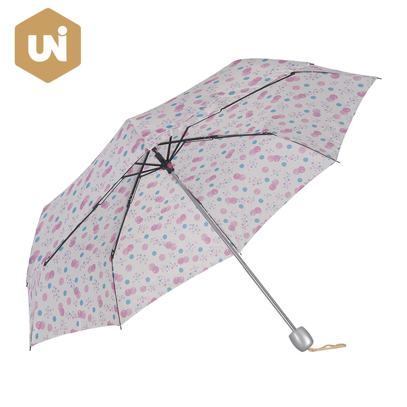 Style and Functionality Combined: The Lady Folding Umbrella