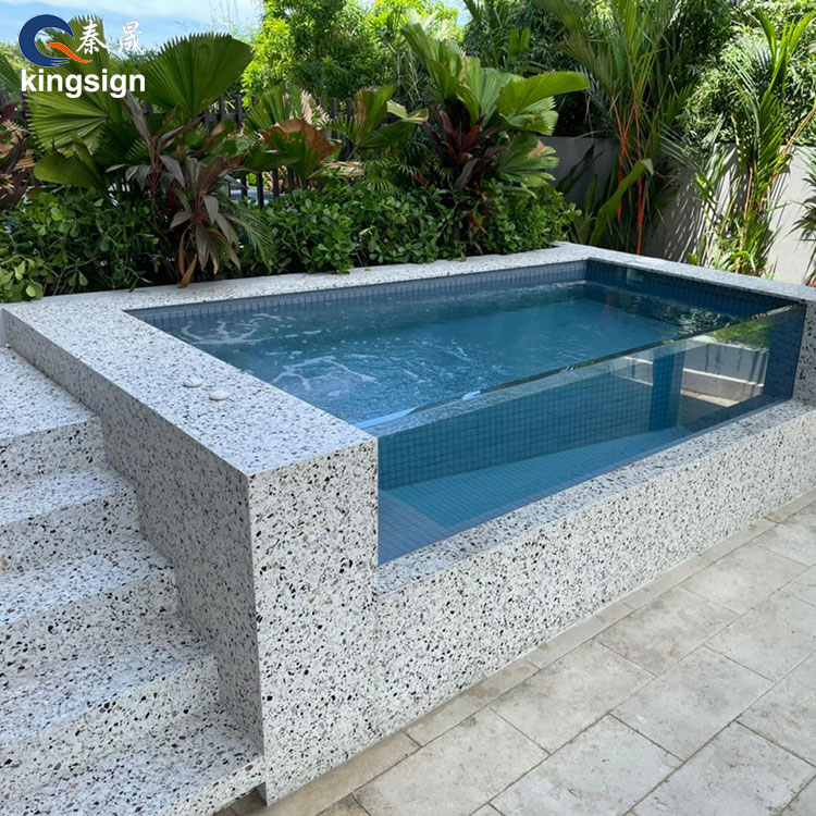 The special UV protection measures taken for acrylic windows in outdoor spa pools